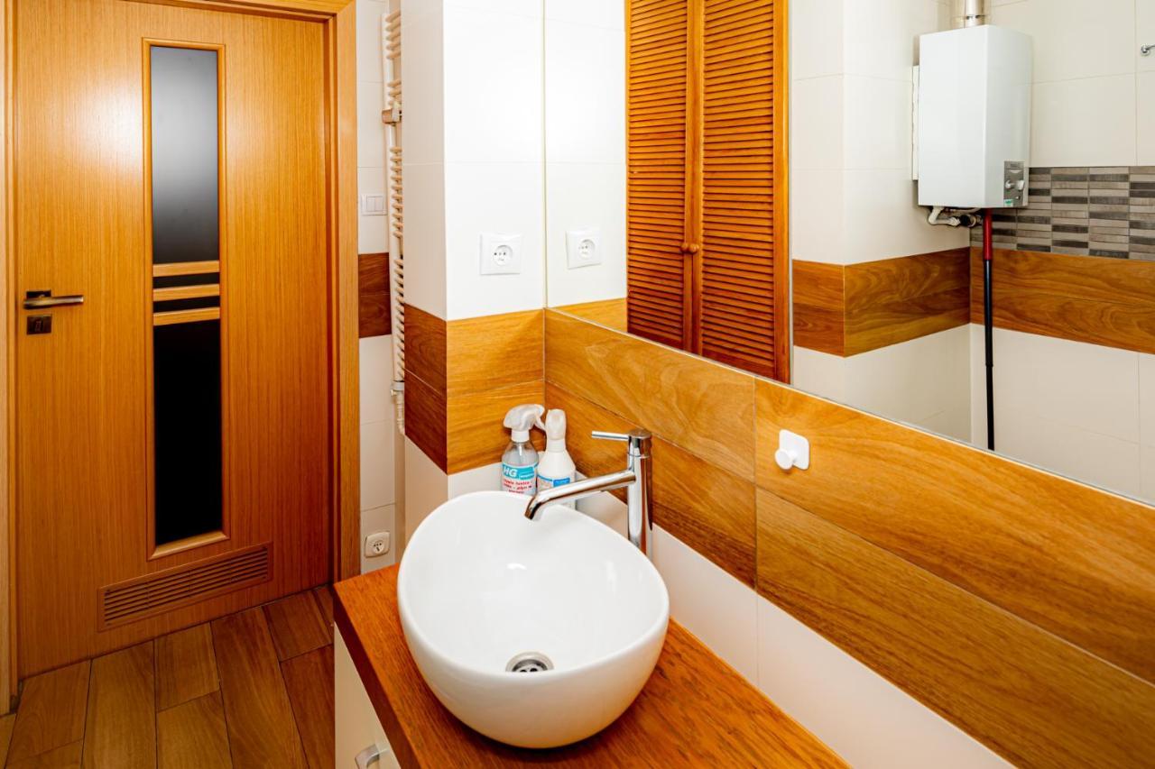 V3 Ordona 20A Apartment Катовице Екстериор снимка